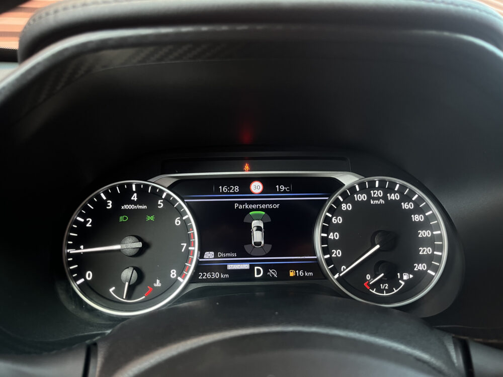 Nissan Juke 1.0 DIG-T N-Design // ADAPT. CRUISE // BOSE AUDIO // LEDER-ALCANTARA // 360 CAMERA // DODEHOEK // NAVI+CARPLAY // KEYLESS // 32