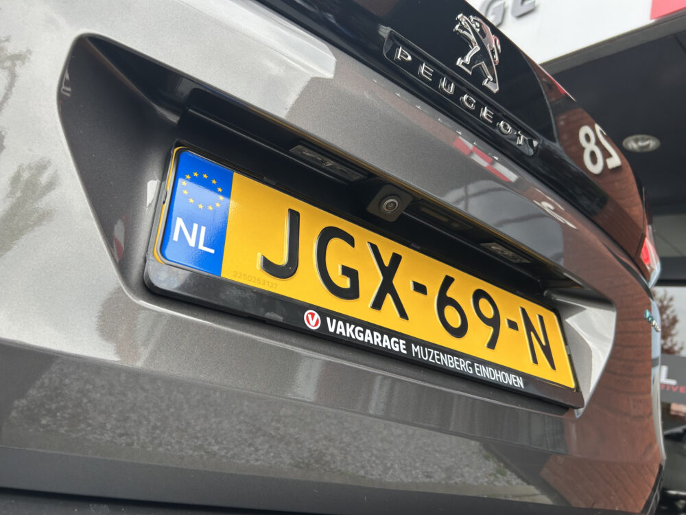 Peugeot 3008 1.6 HYbrid 225 Allure 1e Eigenaar / 33.000 KM!! // NAVI // CLIMA // CRUISE // STOELVERWARMING // TREKHAAK // 31