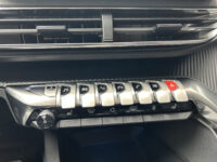 Peugeot 3008 1.6 HYbrid 225 Allure 1e Eigenaar / 33.000 KM!! // NAVI // CLIMA // CRUISE // STOELVERWARMING // TREKHAAK // 52