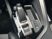 Peugeot 3008 1.6 HYbrid 225 Allure 1e Eigenaar / 33.000 KM!! // NAVI // CLIMA // CRUISE // STOELVERWARMING // TREKHAAK // 53
