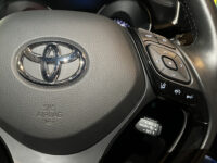 Toyota C-HR 1.8 Hybrid Style // DODEHOEK // KEYLESS // CAMERA+SENSOREN // ADAPT. CRUISE // Intelligent Park Assist // TREKHAAK // 48