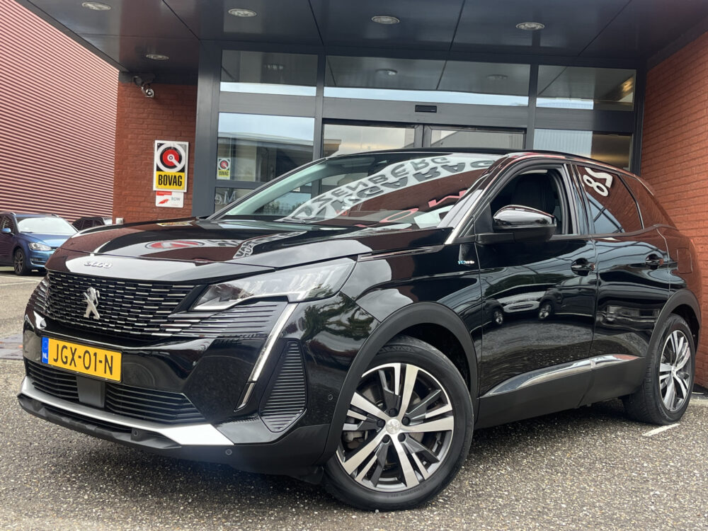Peugeot 3008 1.6 HYbrid 225 Allure 1e Eigenaar / 29.000 KM!! // DODEHOEK // KEYLESS // CAMERA+SENSOREN // STOELVERWARMING // AFN. TREKHAAK // 1