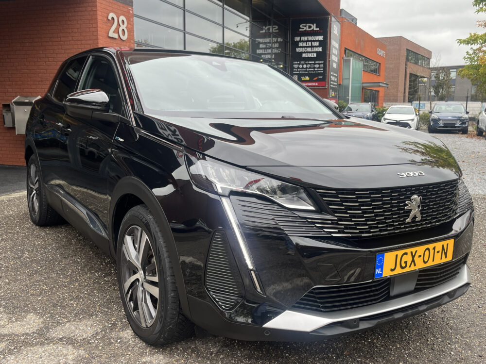 Peugeot 3008 1.6 HYbrid 225 Allure 1e Eigenaar / 29.000 KM!! // DODEHOEK // KEYLESS // CAMERA+SENSOREN // STOELVERWARMING // AFN. TREKHAAK // 2