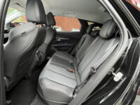 Peugeot 3008 1.6 HYbrid 225 Allure 1e Eigenaar / 29.000 KM!! // DODEHOEK // KEYLESS // CAMERA+SENSOREN // STOELVERWARMING // AFN. TREKHAAK // 49