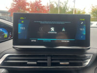 Peugeot 3008 1.6 HYbrid 225 Allure 1e Eigenaar / 29.000 KM!! // DODEHOEK // KEYLESS // CAMERA+SENSOREN // STOELVERWARMING // AFN. TREKHAAK // 60