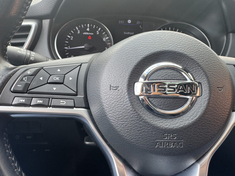 Nissan QASHQAI 1.3 DIG-T Tekna // FULL LED // LEDER // PANO-DAK // ELEK. STOEL // NAVI + CARPLAY // 360 CAMERA // PDC V+A 14