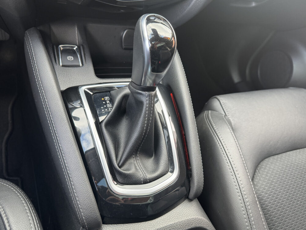 Nissan QASHQAI 1.3 DIG-T Tekna // FULL LED // LEDER // PANO-DAK // ELEK. STOEL // NAVI + CARPLAY // 360 CAMERA // PDC V+A 22