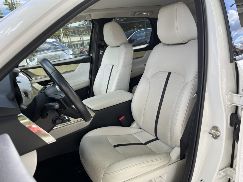 Mazda CX-60 2.5 e-SkyActiv PHEV Takumi // FULL OPTIONS // SCHUIF-KANTELDAK // ELEK.KLEP // ADAPT. CRUISE // LEDER+GEHEUGEN STOELEN // STOELV 18