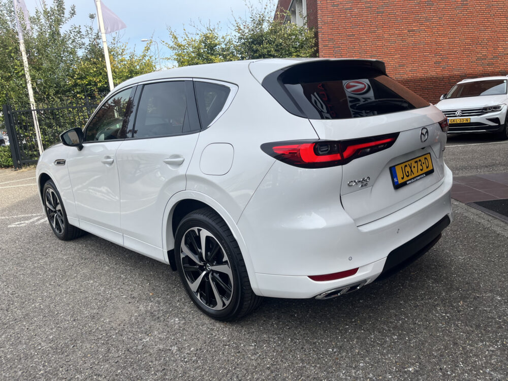 Mazda CX-60 2.5 e-SkyActiv PHEV Takumi // FULL OPTIONS // SCHUIF-KANTELDAK // ELEK.KLEP // ADAPT. CRUISE // LEDER+GEHEUGEN STOELEN // STOELV 5