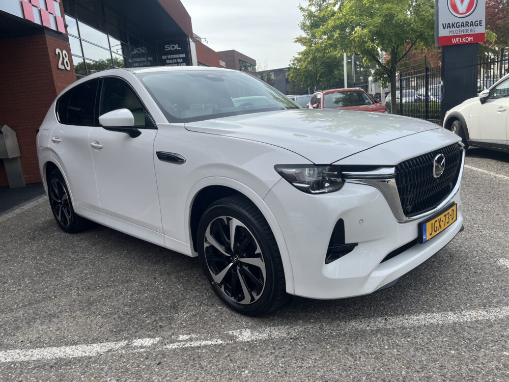 Mazda CX-60 2.5 e-SkyActiv PHEV Takumi // FULL OPTIONS // SCHUIF-KANTELDAK // ELEK.KLEP // ADAPT. CRUISE // LEDER+GEHEUGEN STOELEN // STOELV 9