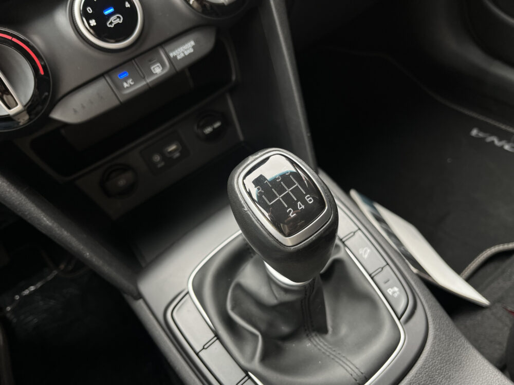 Hyundai KONA 1.0 T-GDI Comfort // CAMERA+SENSOREN // APPLE-ANDROID AUTO // CRUISE CONTROL // AIRCO // 22