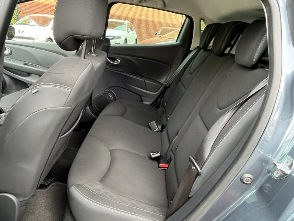 Renault Clio 0.9 TCe Limited // NAVI // PDC // AIRCO // KEY LESS ENTRY // CRUISE // BLUETOOTH // 10
