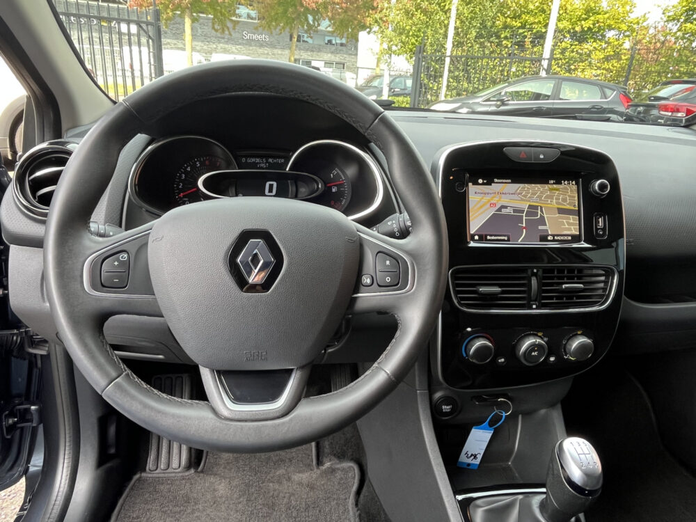 Renault Clio 0.9 TCe Limited // NAVI // PDC // AIRCO // KEY LESS ENTRY // CRUISE // BLUETOOTH // 11