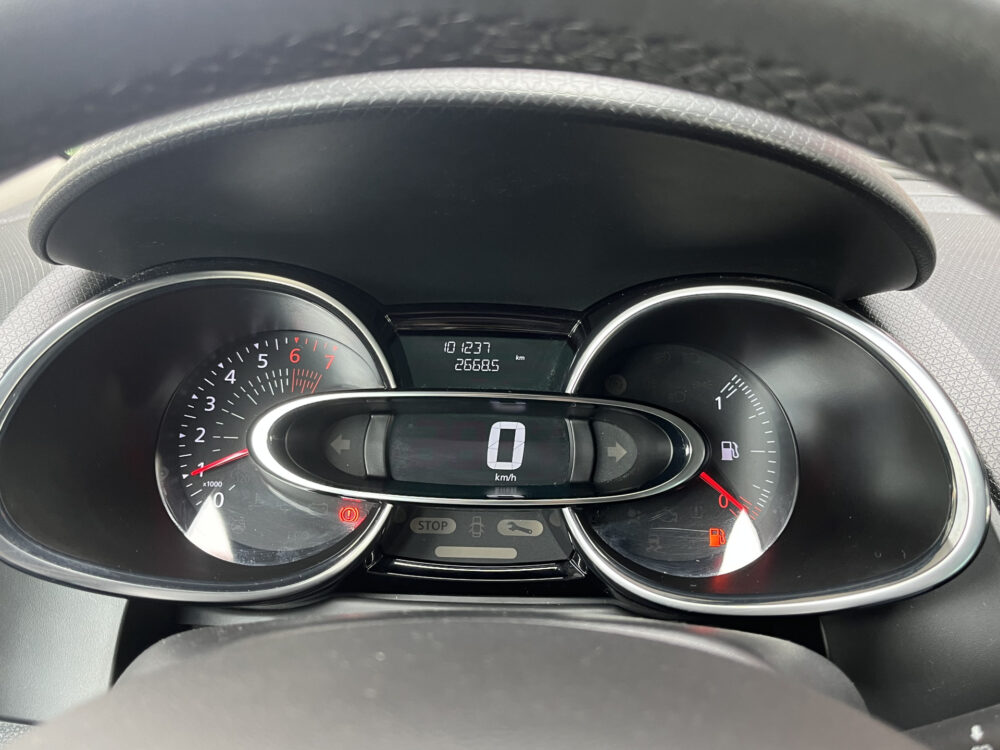 Renault Clio 0.9 TCe Limited // NAVI // PDC // AIRCO // KEY LESS ENTRY // CRUISE // BLUETOOTH // 18