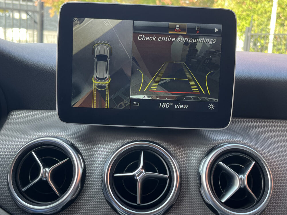 Mercedes-Benz GLA 180 Premium Night Pakket 51.000 KM!!! // FULL LED // NAVI // 360 CAMERA // ADAPTIV. CRUISE // PDC V+A // DAB // ELEK. KOFFERKLEP 16