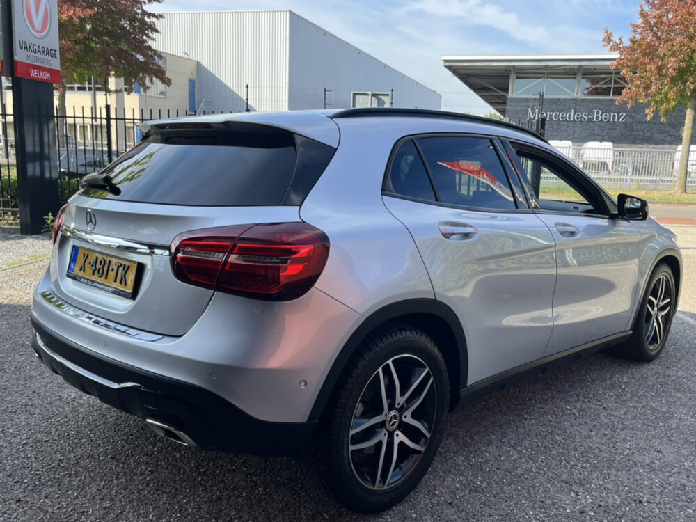 Mercedes-Benz GLA 180 Premium Night Pakket 51.000 KM!!! // FULL LED // NAVI // 360 CAMERA // ADAPTIV. CRUISE // PDC V+A // DAB // ELEK. KOFFERKLEP 3