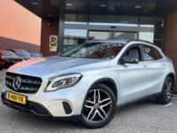 Mercedes-Benz GLA 180 Premium Night Pakket 51.000 KM!!! // FULL LED // NAVI // 360 CAMERA // ADAPTIV. CRUISE // PDC V+A // DAB // ELEK. KOFFERKLEP 34