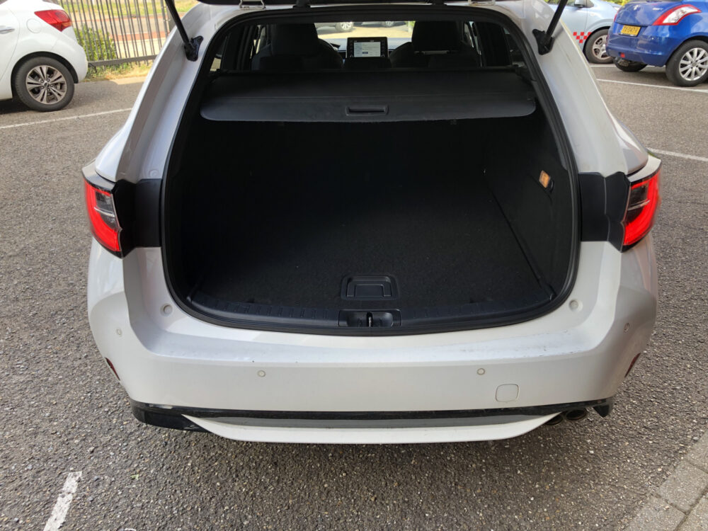 Toyota Corolla Touring Sports 2.0 Hybrid Style // FULL LED // DODEHOEK // KEYLESS // ADAPT. CRUISE // CLIMA // PDC // STUUR+STOELVERWARMING // 13
