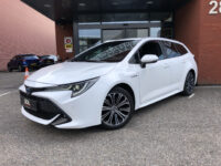 Toyota Corolla Touring Sports 2.0 Hybrid Style // FULL LED // DODEHOEK // KEYLESS // ADAPT. CRUISE // CLIMA // PDC // STUUR+STOELVERWARMING // 35
