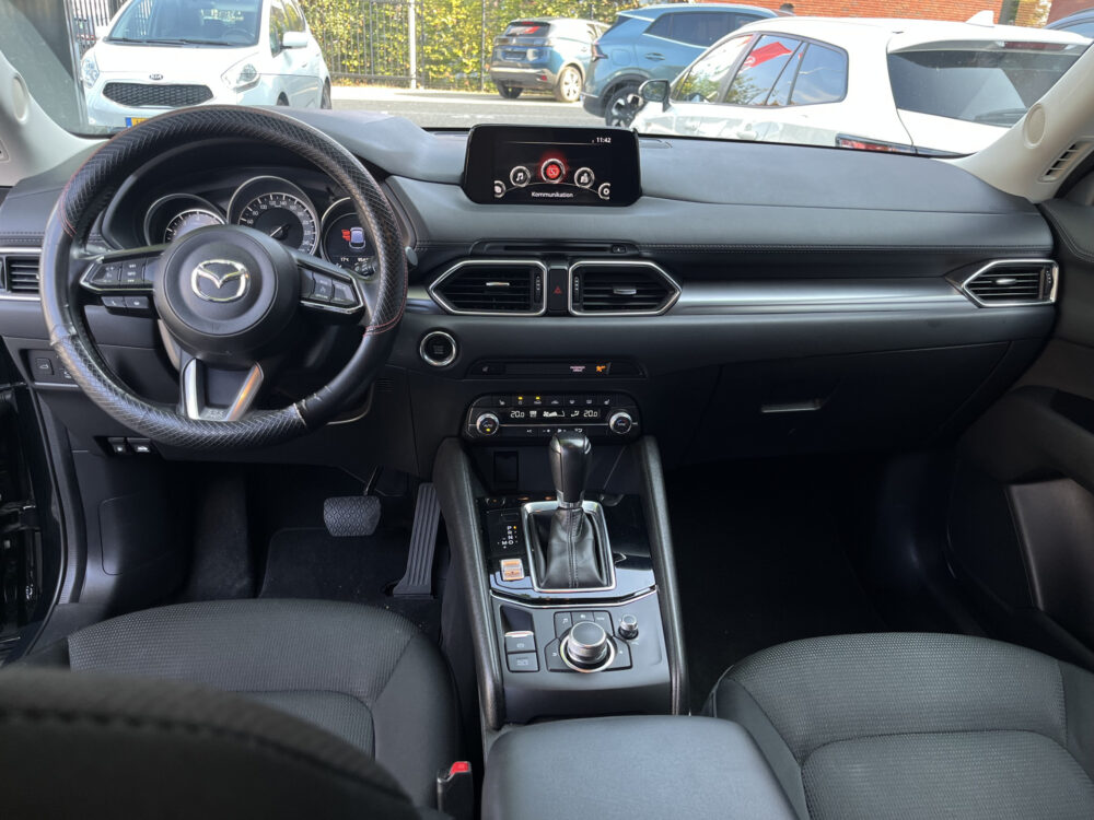 Mazda CX-5 2.0 SkyActiv-G 165 Luxury // FULL LED // 360 CAMERA+SENSOREN // HUD DISPLAY // DODEHOEK // NAVI // STUUR+STOELVERWARMING // ELEK 16