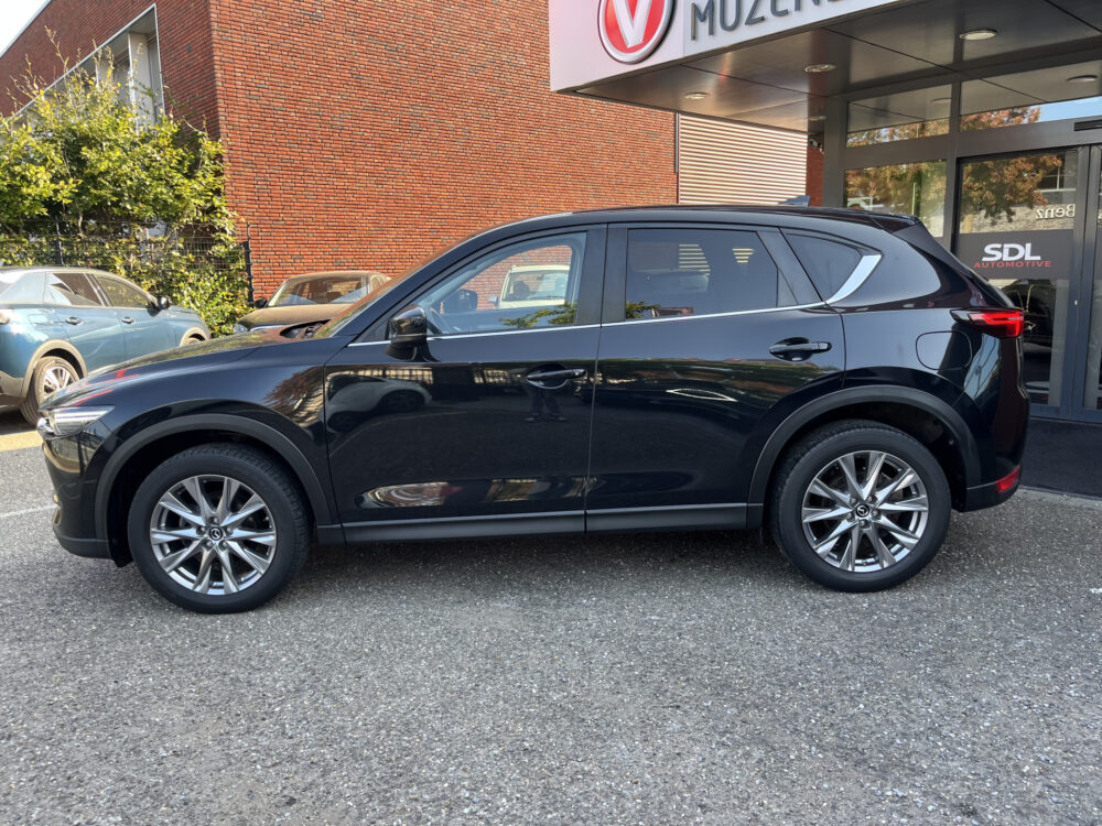 Mazda CX-5 2.0 SkyActiv-G 165 Luxury // FULL LED // 360 CAMERA+SENSOREN // HUD DISPLAY // DODEHOEK // NAVI // STUUR+STOELVERWARMING // ELEK 2