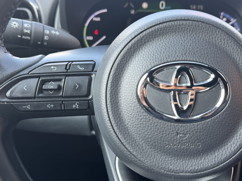 Toyota Yaris Cross 1.5 Hybrid Dynamic // NAVI // CAMERA // ADAPTIVE CRUISE // CLIMA // LICHT METALEN VELGEN 10