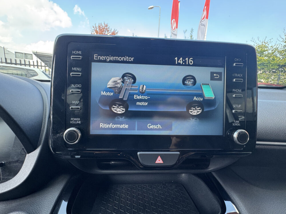 Toyota Yaris Cross 1.5 Hybrid Dynamic // NAVI // CAMERA // ADAPTIVE CRUISE // CLIMA // LICHT METALEN VELGEN 13