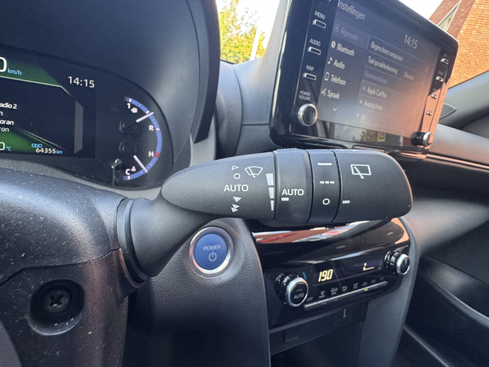 Toyota Yaris Cross 1.5 Hybrid Dynamic // NAVI // CAMERA // ADAPTIVE CRUISE // CLIMA // LICHT METALEN VELGEN 21