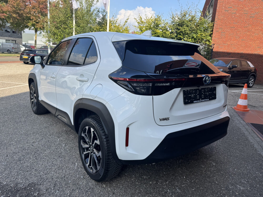 Toyota Yaris Cross 1.5 Hybrid Dynamic // NAVI // CAMERA // ADAPTIVE CRUISE // CLIMA // LICHT METALEN VELGEN 3