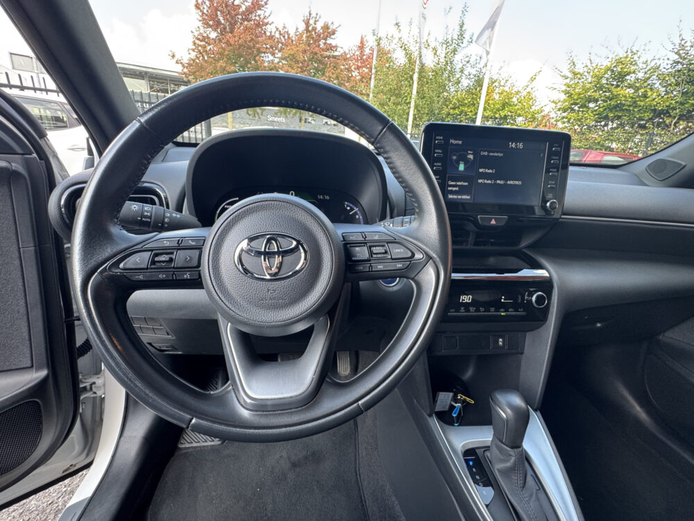 Toyota Yaris Cross 1.5 Hybrid Dynamic // NAVI // CAMERA // ADAPTIVE CRUISE // CLIMA // LICHT METALEN VELGEN 9