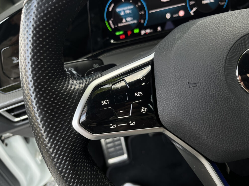 Volkswagen Golf 1.4 eHybrid GTE // VIRTUAL COCKPIT // NAVI+CARPLAY // PDC V+A // FULL LED // CLIMA // 18