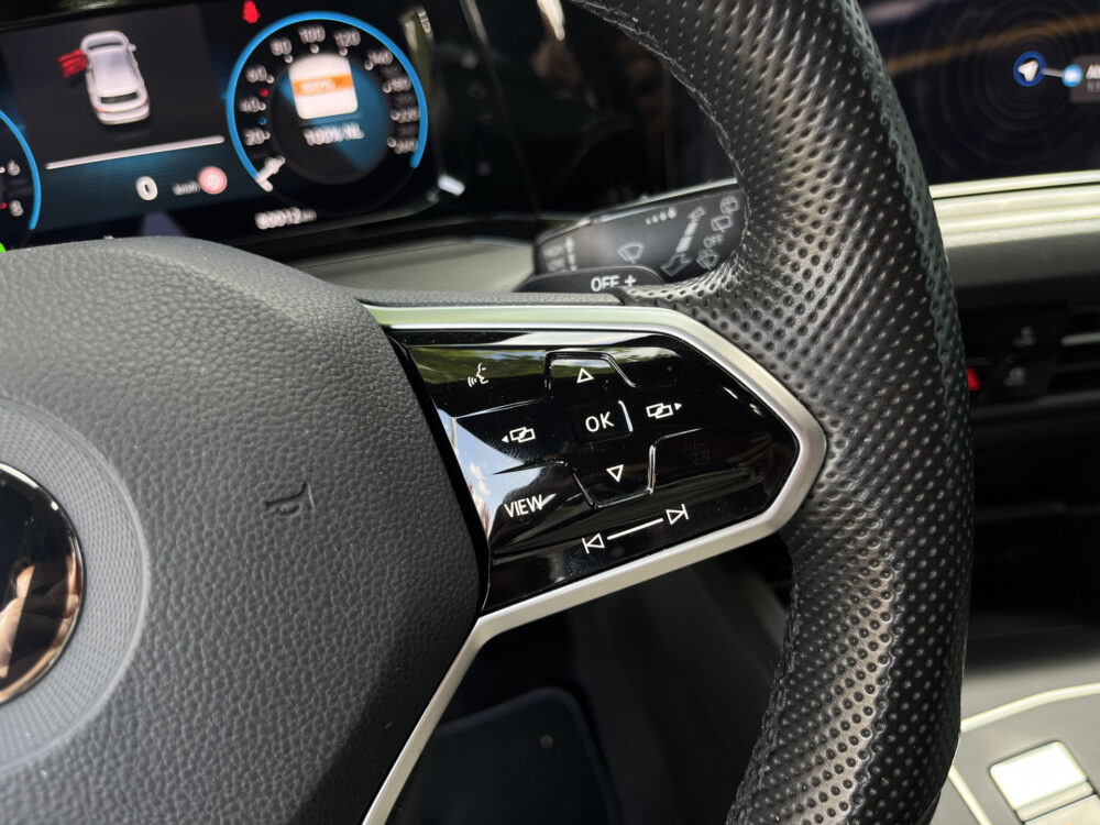 Volkswagen Golf 1.4 eHybrid GTE // VIRTUAL COCKPIT // NAVI+CARPLAY // PDC V+A // FULL LED // CLIMA // 19