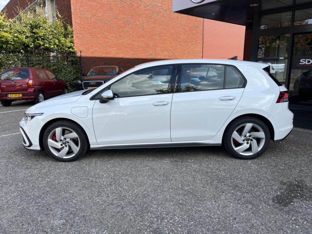 Volkswagen Golf 1.4 eHybrid GTE // VIRTUAL COCKPIT // NAVI+CARPLAY // PDC V+A // FULL LED // CLIMA // 2