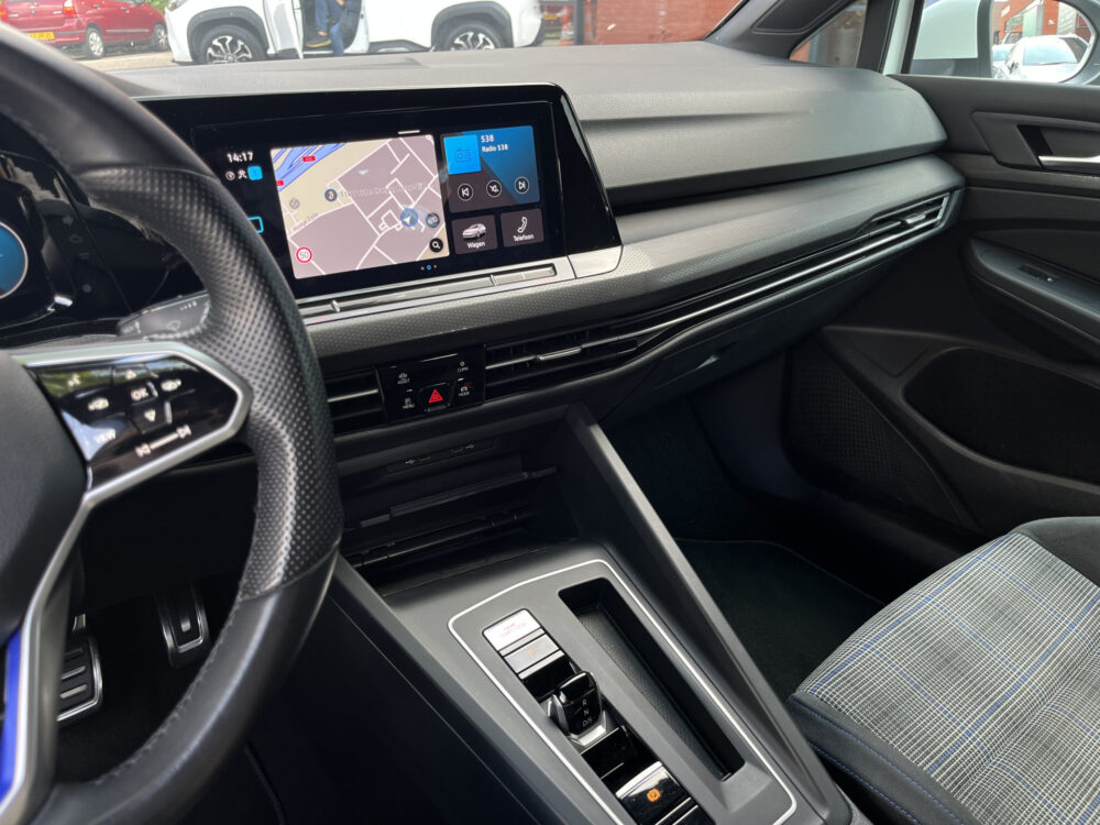 Volkswagen Golf 1.4 eHybrid GTE // VIRTUAL COCKPIT // NAVI+CARPLAY // PDC V+A // FULL LED // CLIMA // 21