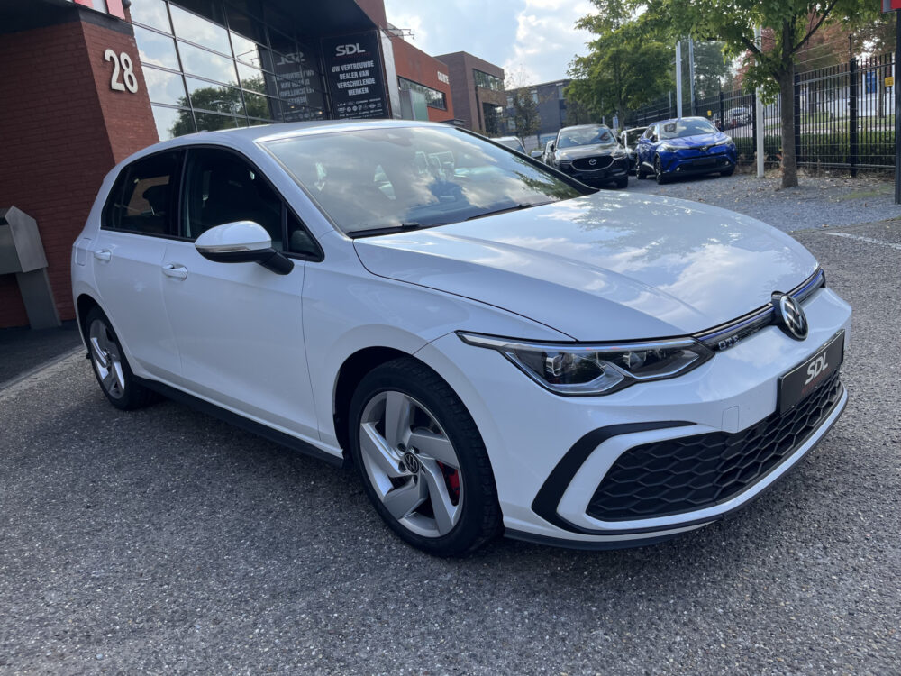 Volkswagen Golf 1.4 eHybrid GTE // VIRTUAL COCKPIT // NAVI+CARPLAY // PDC V+A // FULL LED // CLIMA // 7