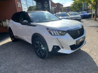 Peugeot 2008 1.2 PureTech GT-Line // SCHUIF-KANTELDAK // FULL LED // LEDER // ELEK.STOELEN+MEMORY // NAVI+CARPLAY // CAMERA // 3D COCKPIT // 43