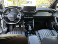 Peugeot 2008 1.2 PureTech GT-Line // SCHUIF-KANTELDAK // FULL LED // LEDER // ELEK.STOELEN+MEMORY // NAVI+CARPLAY // CAMERA // 3D COCKPIT // 54