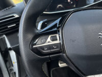 Peugeot 2008 1.2 PureTech GT-Line // SCHUIF-KANTELDAK // FULL LED // LEDER // ELEK.STOELEN+MEMORY // NAVI+CARPLAY // CAMERA // 3D COCKPIT // 57