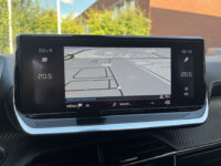 Peugeot 2008 1.2 PureTech GT-Line // SCHUIF-KANTELDAK // FULL LED // LEDER // ELEK.STOELEN+MEMORY // NAVI+CARPLAY // CAMERA // 3D COCKPIT // 67