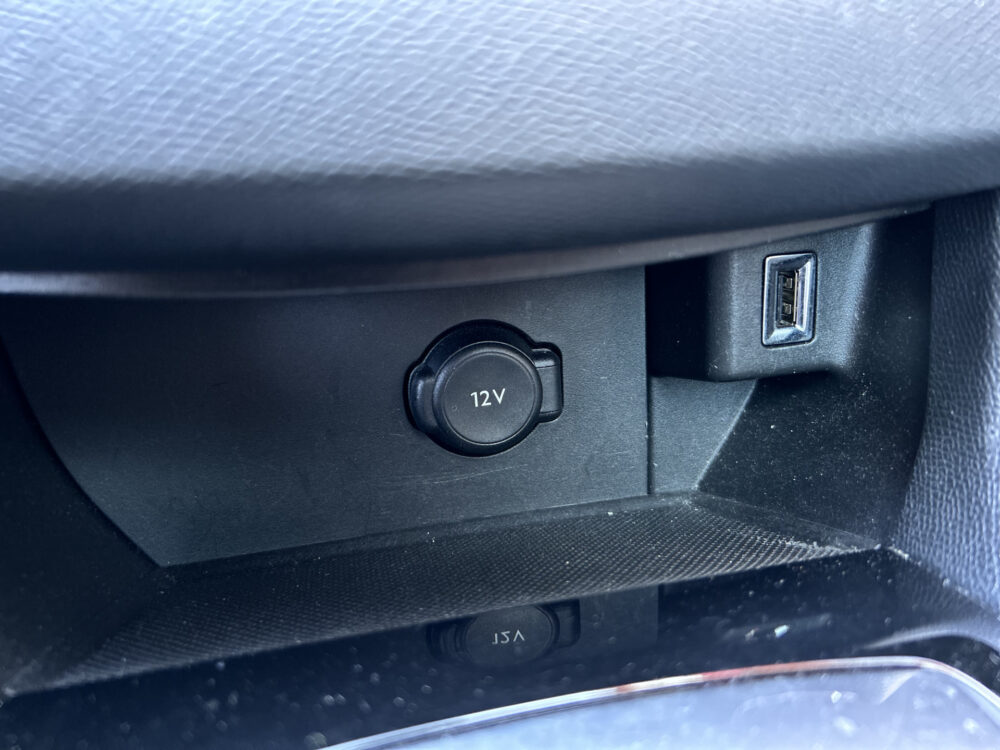 Peugeot 308 1.2 PureTech Blue Lease Executive PERFECT ONDERHOUDEN!! // NAVI + CARPLAY // PANO-DAK // CLIMA // PDC V+A // TREKHAAK!! 23