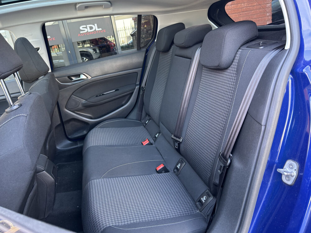 Peugeot 308 1.2 PureTech Blue Lease Executive PERFECT ONDERHOUDEN!! // NAVI + CARPLAY // PANO-DAK // CLIMA // PDC V+A // TREKHAAK!! 30