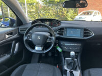 Peugeot 308 1.2 PureTech Blue Lease Executive PERFECT ONDERHOUDEN!! // NAVI + CARPLAY // PANO-DAK // CLIMA // PDC V+A // TREKHAAK!! 40