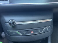 Peugeot 308 1.2 PureTech Blue Lease Executive PERFECT ONDERHOUDEN!! // NAVI + CARPLAY // PANO-DAK // CLIMA // PDC V+A // TREKHAAK!! 55