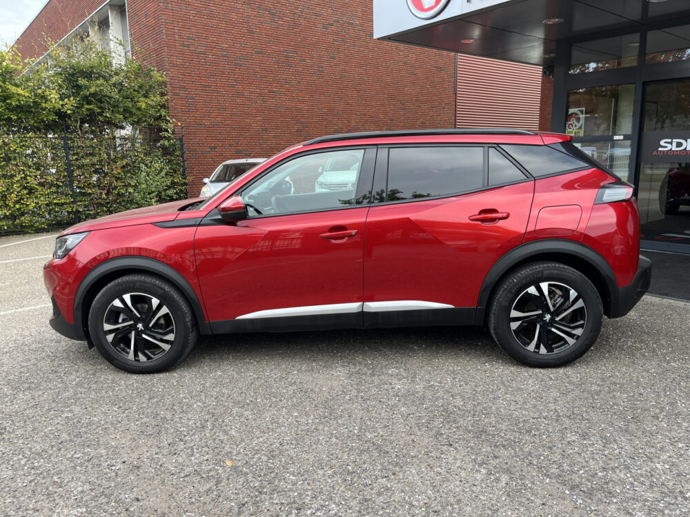 Peugeot 2008 1.2 PureTech Allure 131PK! // 3D COCKPIT // LED // CLIMA // CAMERA+SENSOREN // NAVI+CARPLAY // 2