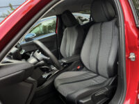Peugeot 2008 1.2 PureTech Allure 131PK! // 3D COCKPIT // LED // CLIMA // CAMERA+SENSOREN // NAVI+CARPLAY // 45