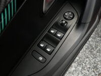 Peugeot 2008 1.2 PureTech Allure 131PK! // 3D COCKPIT // LED // CLIMA // CAMERA+SENSOREN // NAVI+CARPLAY // 48