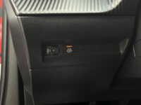Peugeot 2008 1.2 PureTech Allure 131PK! // 3D COCKPIT // LED // CLIMA // CAMERA+SENSOREN // NAVI+CARPLAY // 49