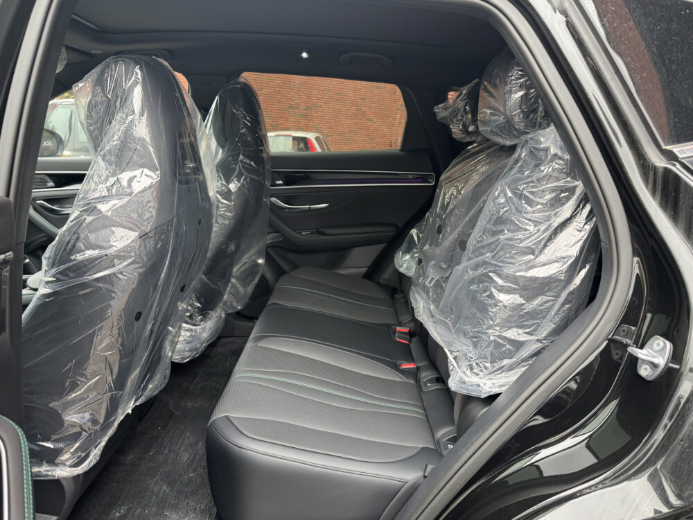 BYD SEAL U 1.5 DM-i FWD Boost //SCHUIF-KANTELDAK // FULL LED // LEDER // NAVI // CAMERA // CARPLAY // 12