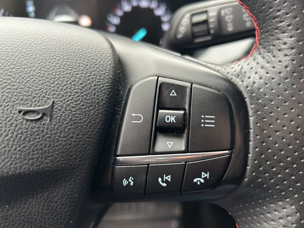 Ford FOCUS Wagon 1.0 EcoBoost ST Line Business // LED // NAVI + CARPLAY // PDC V+A // CRUISE // TREKHAAK!! 10