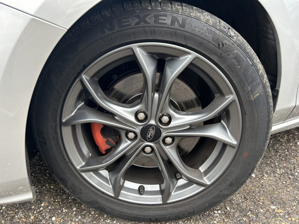 Ford FOCUS Wagon 1.0 EcoBoost ST Line Business // LED // NAVI + CARPLAY // PDC V+A // CRUISE // TREKHAAK!! 27